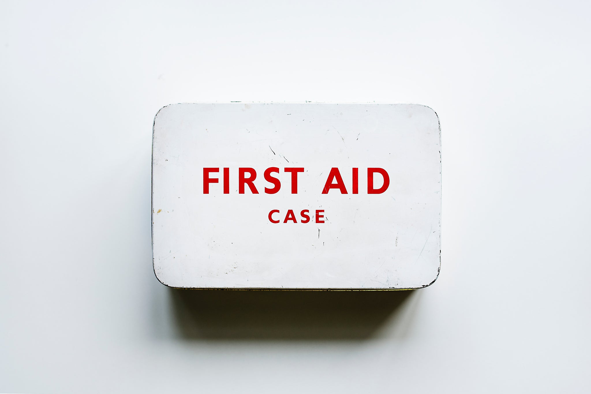 Three Essential Oils You Should Have In Your First Aid Box